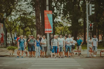 9 Ways To Spot a Suburbanite In Detroit